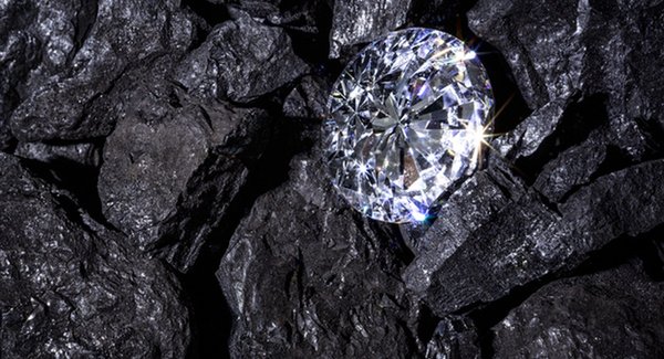 Lg carbone diamant small istock 858945268  1 